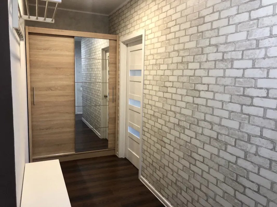 54 м², кухня-гостиная + спальня — ул. Старицкого, кирпичный дом — фото 15