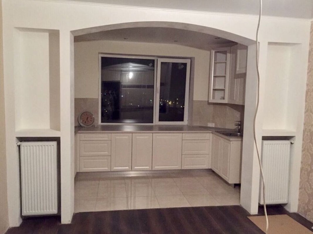 54 м², кухня-гостиная + спальня — ул. Старицкого, кирпичный дом — фото 5