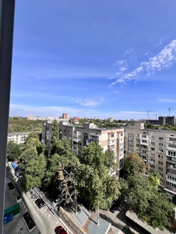 просп. Гагарина — ЖК «4 Сезона», 3К 100 м² + кладовка, вид на центр — фото 6