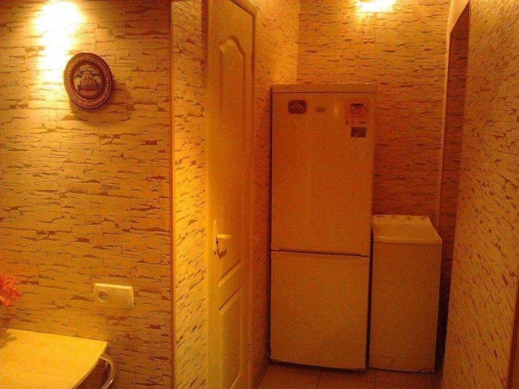 Центр у моря: 2-к на Приморской — паркоместо под окнами, АГВ — фото 1