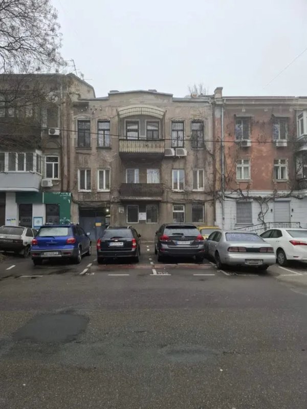 Центр города 4-комнатная «царский дом» — высокие потолки, дубовый паркет, камин — фото 11
