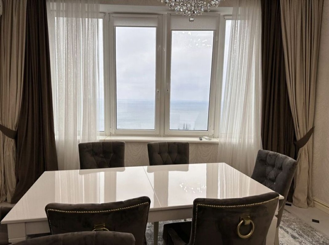 Литературная, ЖК Руслан и Людмила — 3-к 150 м², ремонт, вид моря и парка — фото 3