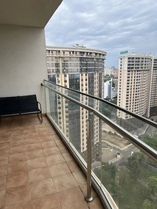 Аркадия — светлая 1к 51,9 м², вид на город и морской горизонт — фото 2