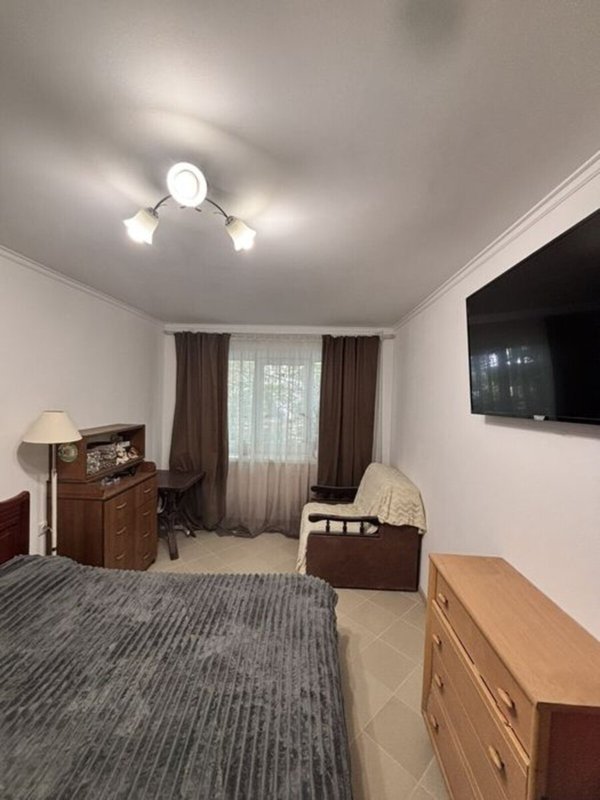 Продаж квартири 2-кімн., 120 м², Хаджибейський — фото 1