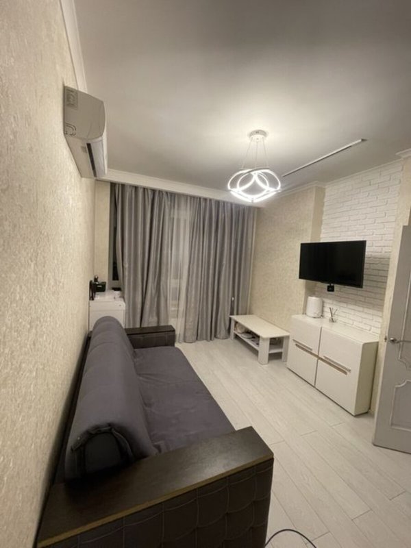 Аркадия / KADORR — 1-к 37 м², ремонт, мебель и техника — фото 1