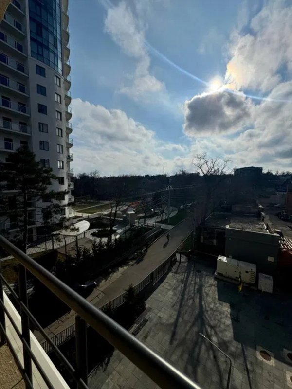 ЖК Platinum Residence 2-комнатная 84 м² 10-я станция Фонтана квартира с видом на сквер — фото 10