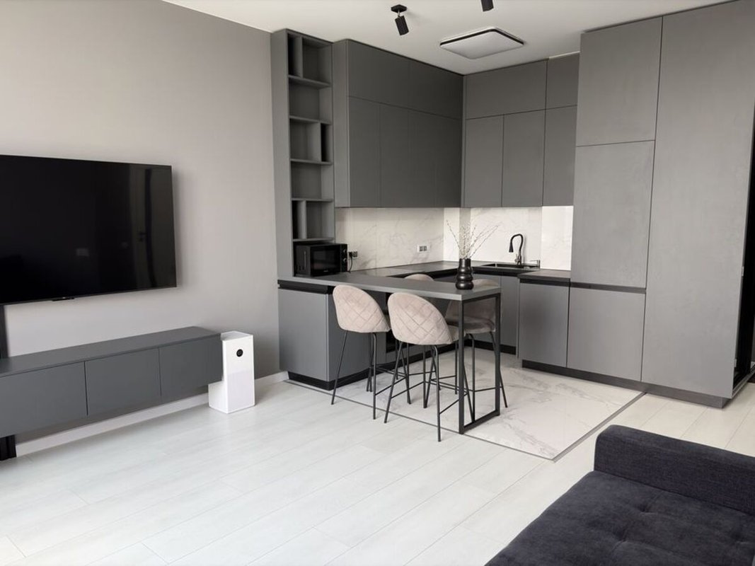 Филатова, ЖК «Manhattan» — 41,5 м², евроремонт, мебель и техника — фото 5