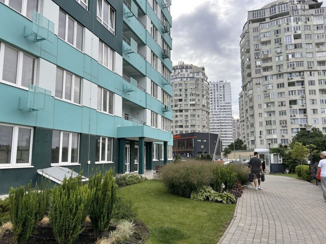 Продаж квартири 2-кімн., 52 м², Київський — фото 2