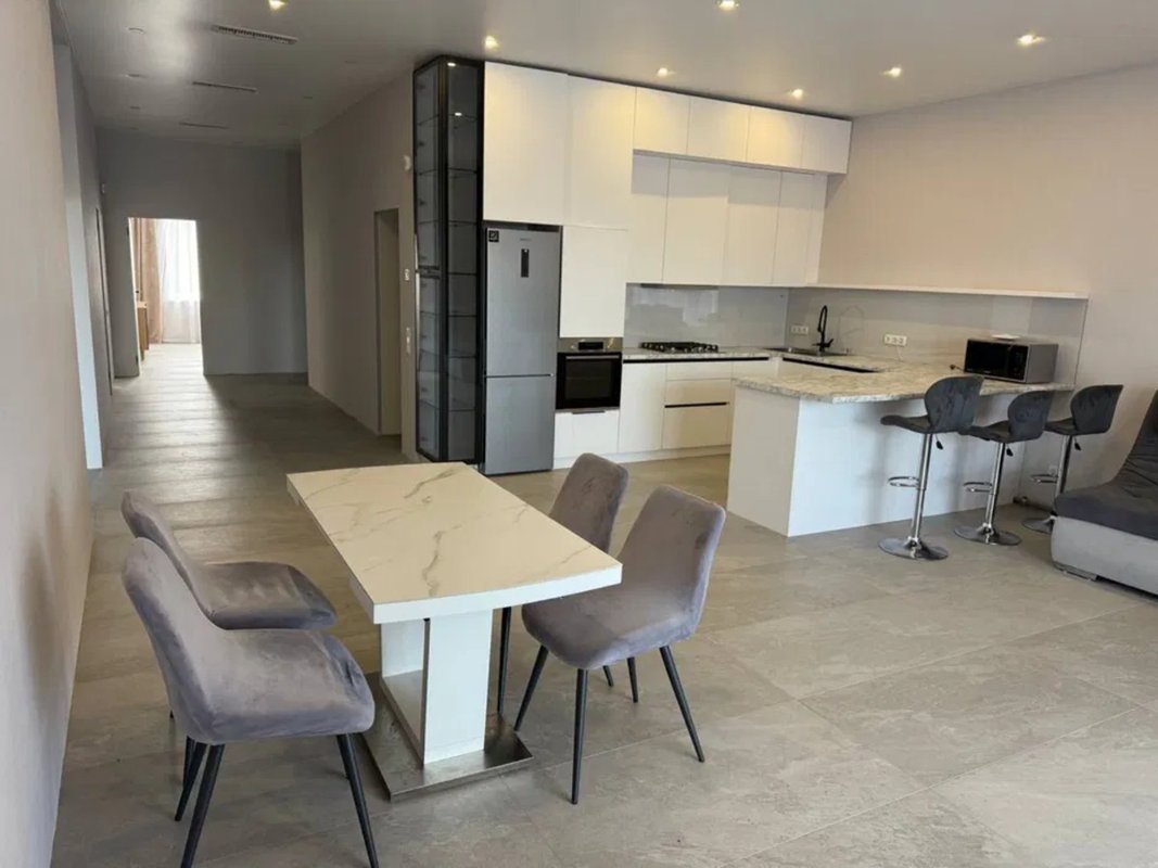 Продаж будинки, дачі, 200 м², Київський — фото 2