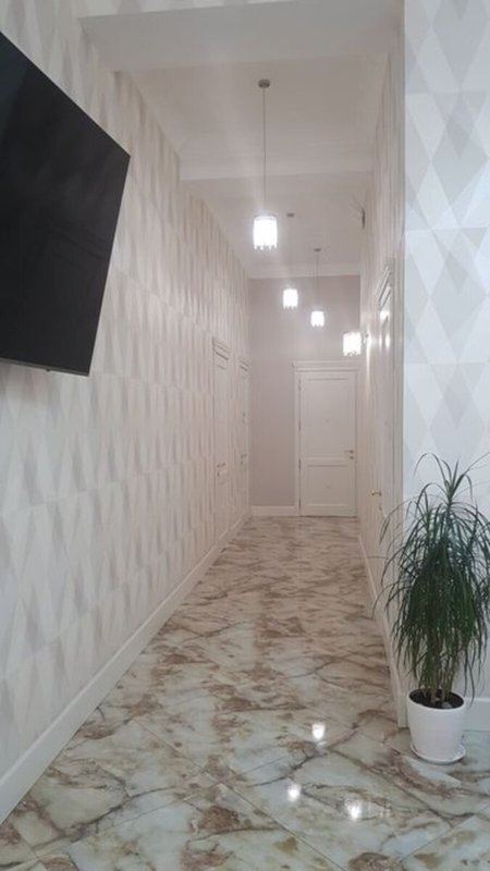 Дом из ракушняка 300 м² у моря: участок 10 соток, потолки 4 м, стены 75 см, крытый бассейн с подогревом, сауна, гараж на 2 авто, подвал 300 м², генератор — авторский люкс. — фото 21