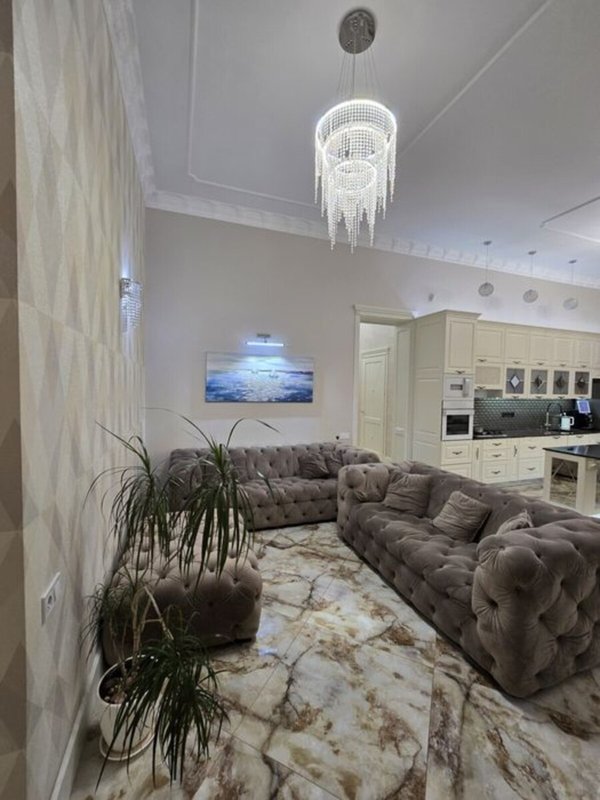 Дом из ракушняка 300 м² у моря: участок 10 соток, потолки 4 м, стены 75 см, крытый бассейн с подогревом, сауна, гараж на 2 авто, подвал 300 м², генератор — авторский люкс. — фото 4