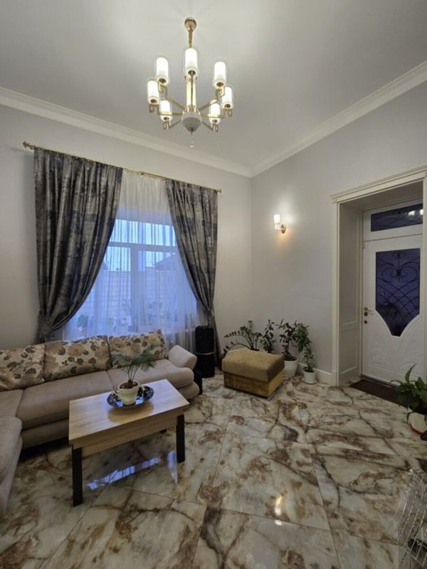 Дом из ракушняка 300 м² у моря: участок 10 соток, потолки 4 м, стены 75 см, крытый бассейн с подогревом, сауна, гараж на 2 авто, подвал 300 м², генератор — авторский люкс. — фото 12