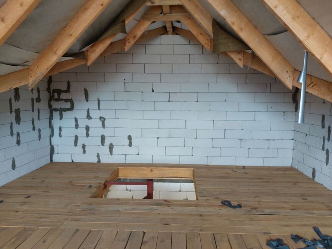Таунхаус 93 м² в Червоном Хуторе 2: 3 этажа, 4 комнаты, газ, заведены все коммуникации, паркоместо, зона барбекю — уютное жилье в частном секторе. — фото 6