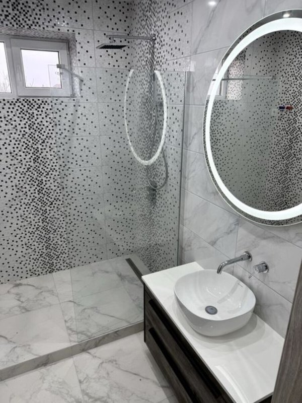 Таунхаус 160 м² с качественным ремонтом и собственным участком 3 сотки — фото 10