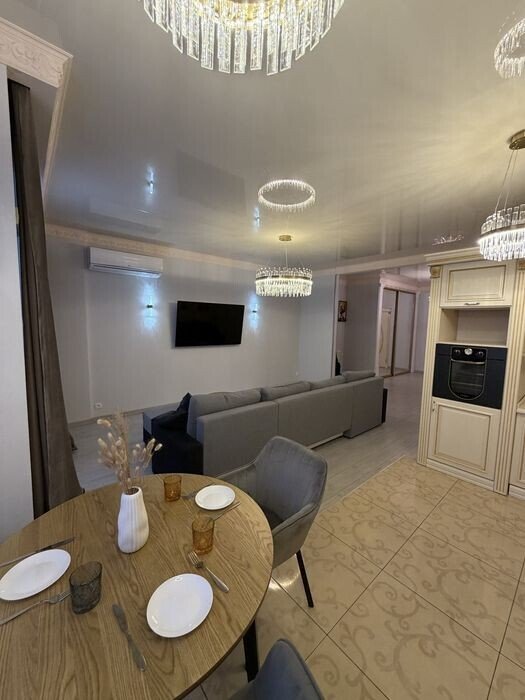 Оренда квартири 2-кімн., 96 м², Київський — фото 6