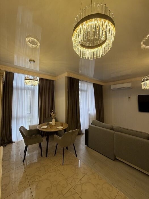 Оренда квартири 2-кімн., 96 м², Київський — фото 12