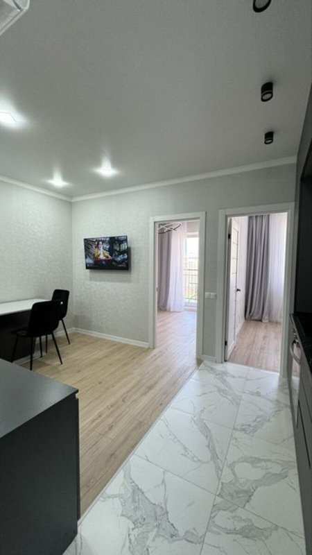 Оренда квартири 2-кімн., 41 м², Київський — фото 3